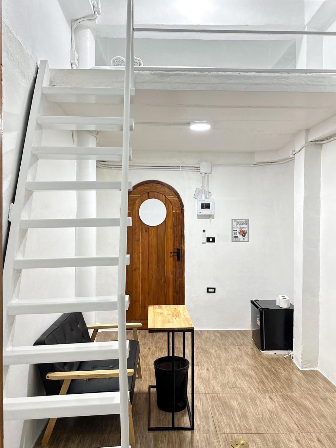 Megun 10 Duplex Apartment Банкок Екстериор снимка